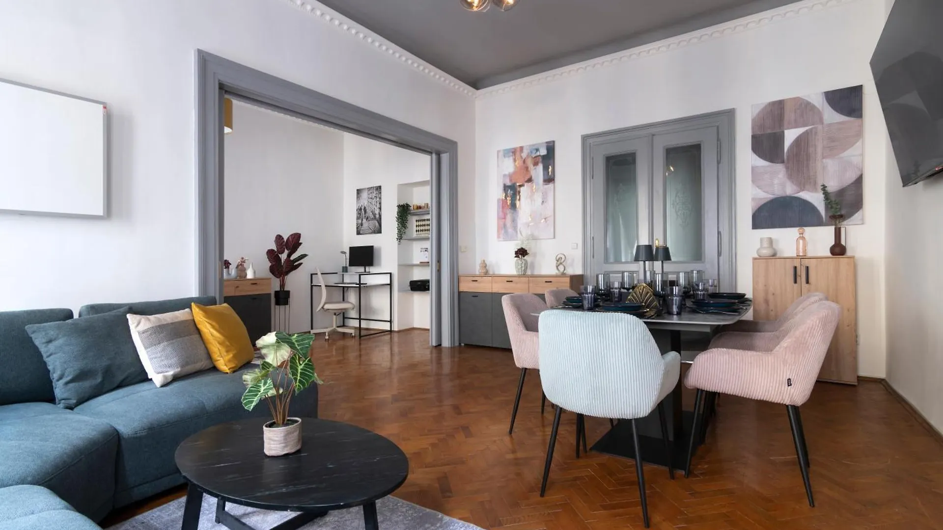 3 Bedroom Praga 0*,  Czechy